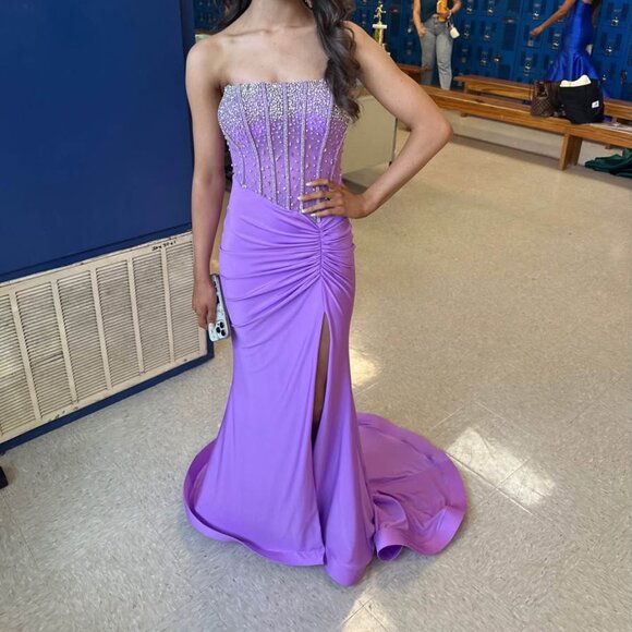 Formal Dress - Prom or Pageant - Picture 5 of 6